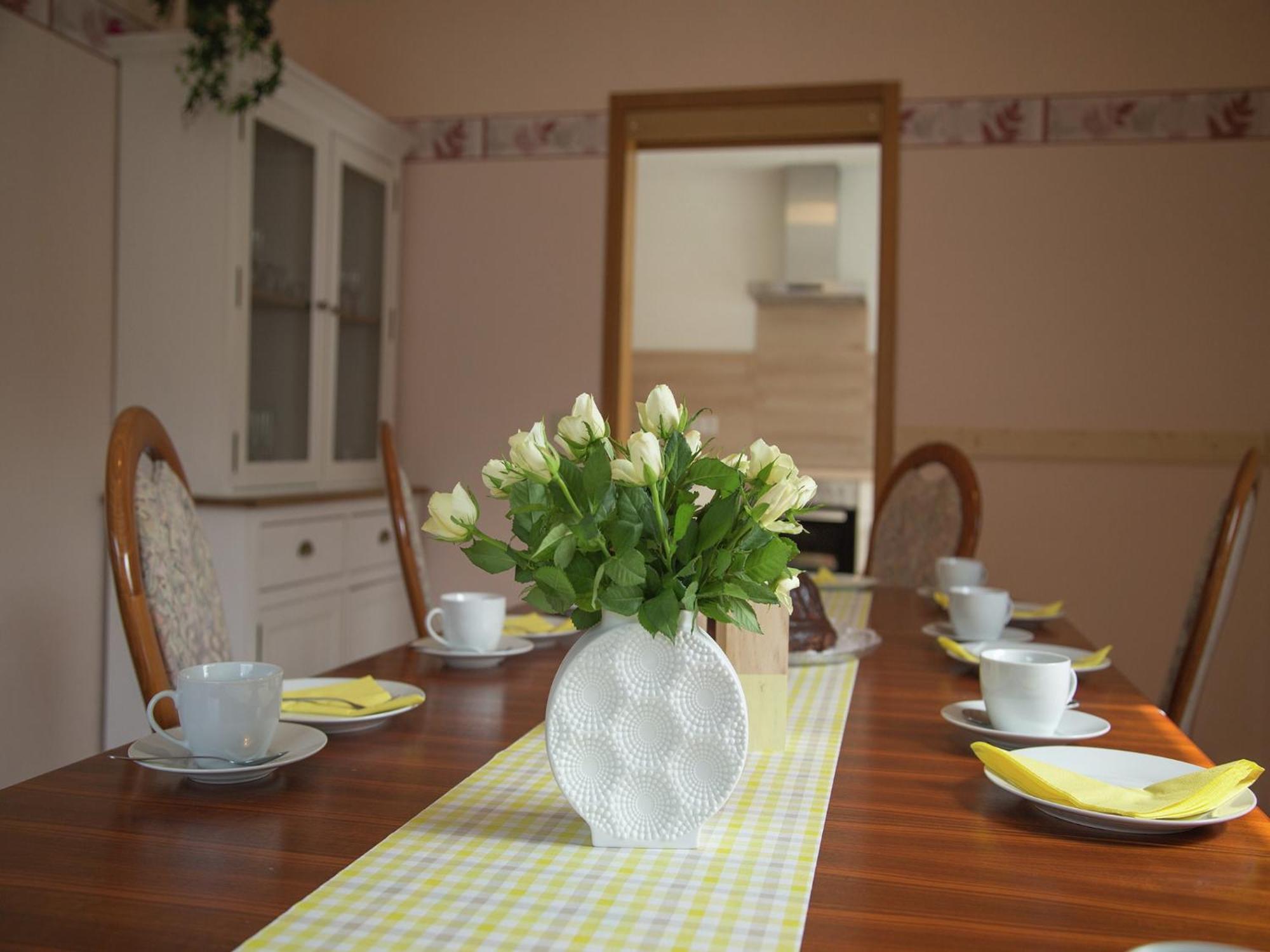 Spacious Holiday Home In Ulmen Near The Centre Exterior photo